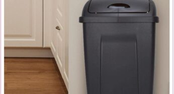 FREE Plastic Swing Top Kitchen Garbage Trash Can From Walmart!!! HOT DEAL!!!